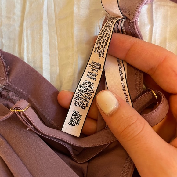 VS Buttery Soft Bralette - Picture 5 of 5
